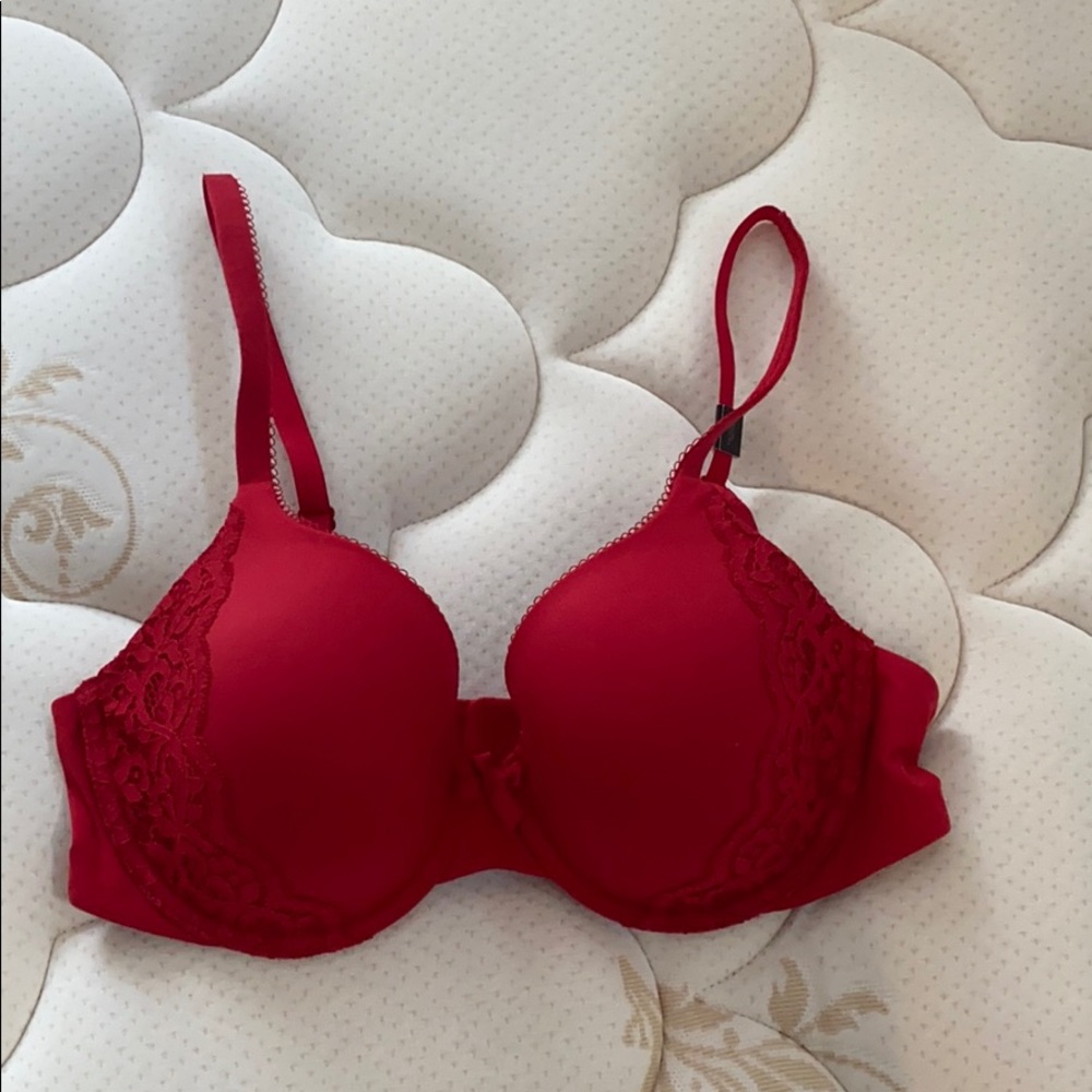 34D Body by Victoria lined perfect coverage bra